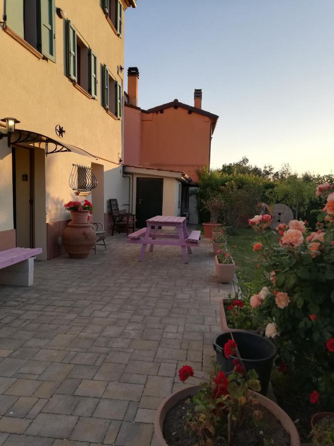 Casa Vacanze Angelica Ostra Vetere Exterior foto